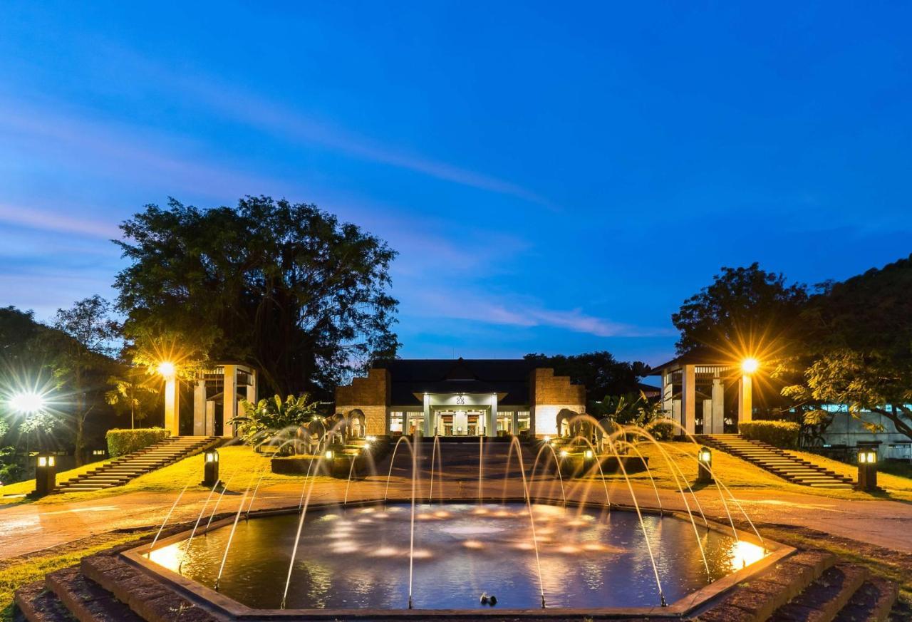 Tawa Ravadee Resort Prachinburi, A Member Of Worldhotels Distinctive Si Maha Phot Ngoại thất bức ảnh